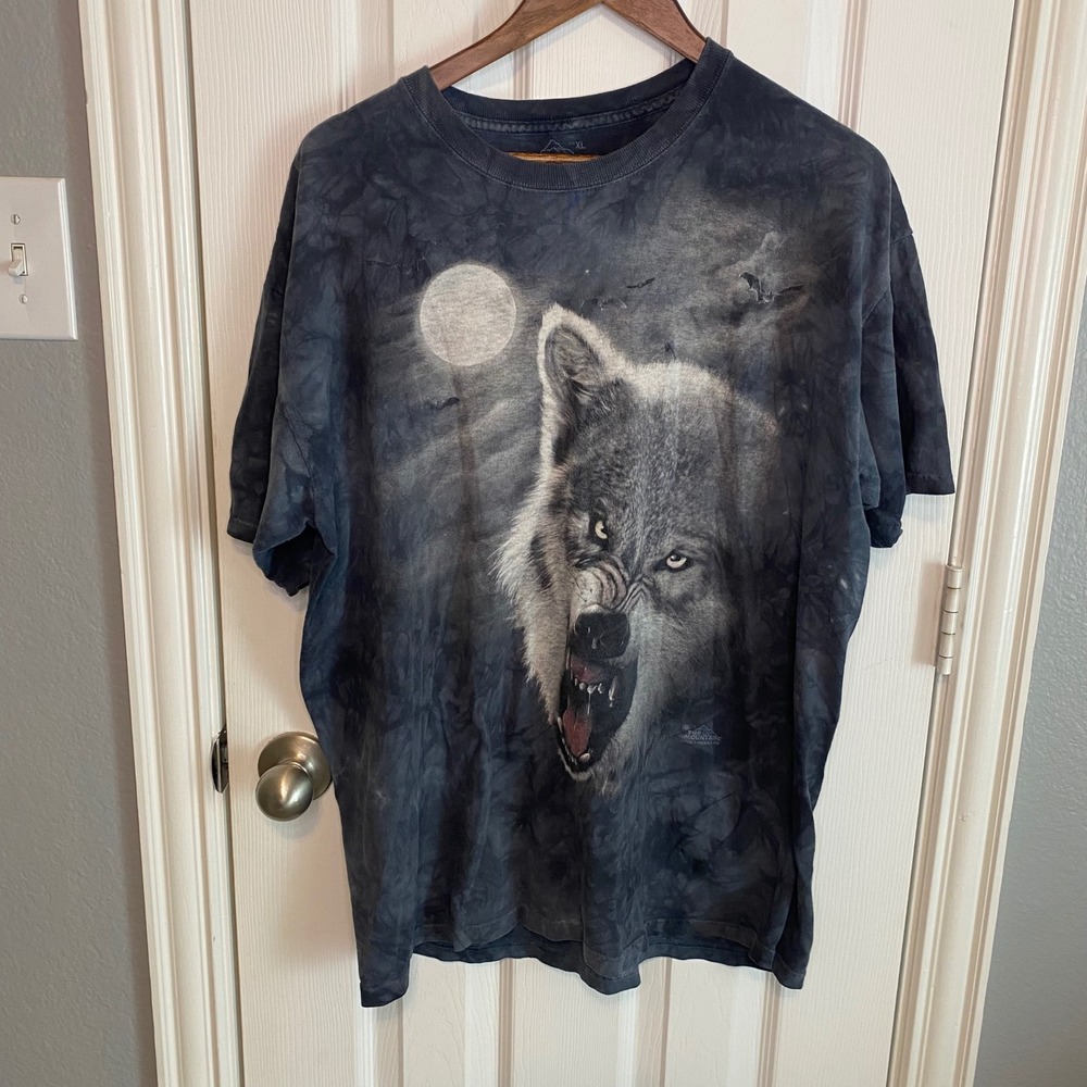 The Mountain Mens XL Graphic T-Shirt Snarling Wolf Full Moon Tie‎ Dye Gray
